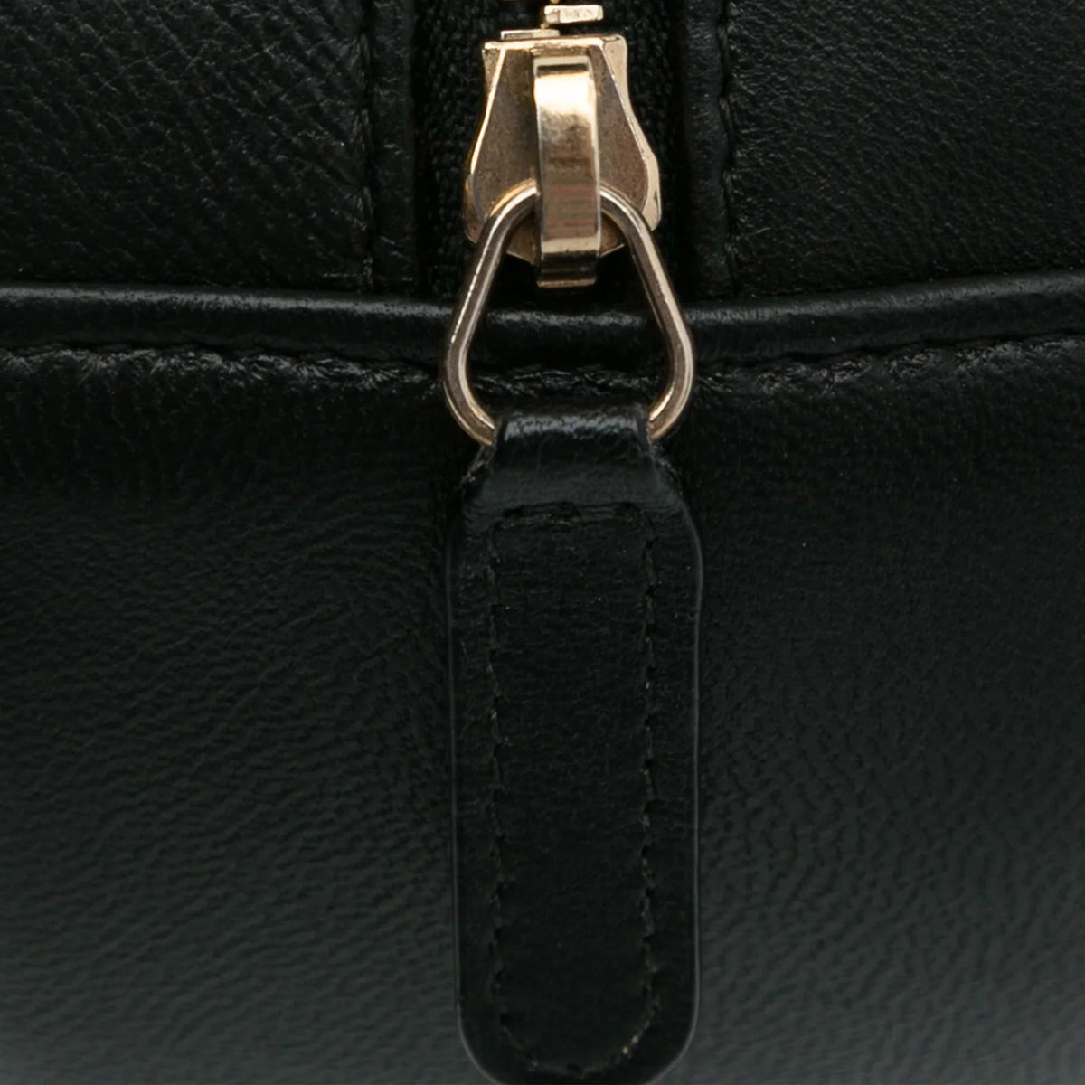 Bag Unisex Pre-Owned Leather Charms Lucky (Good) Chanel Lambskin Round Authenticated Black Crossbody