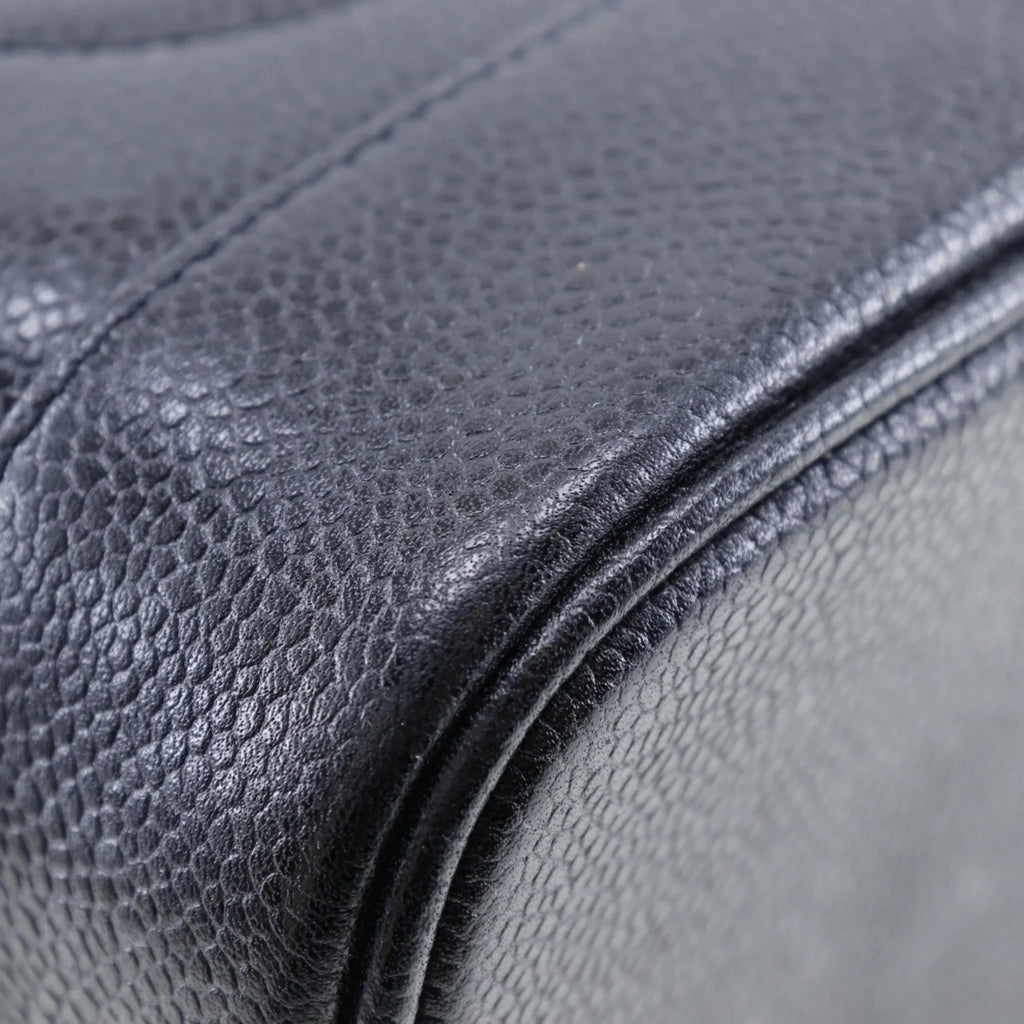 in Mark Vanity Handbag Black Made Matte France (Good) Pre-Owned Skin Coco Caviar Zipper Ladies CHANEL