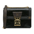 Unisex Louis (Good) Vuitton Vernis Leather Wynwood Crossbody Monogram Authenticated Pre-Owned Bag Black