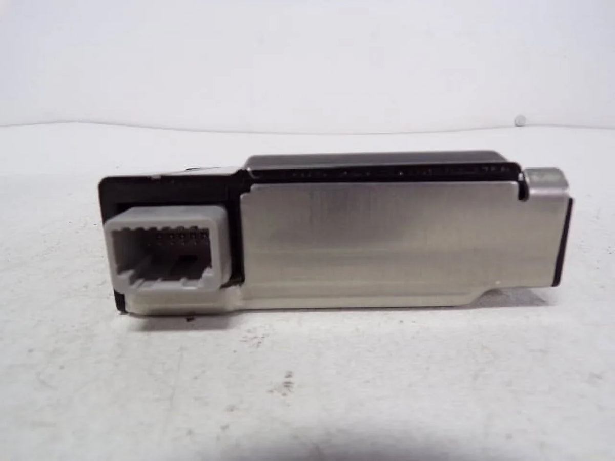 Camera (Good) Lane OEM Warning Pre-Owned 17 Departure Mounted LKQ 19 Prius Roof Toyota 18 20